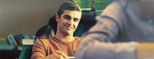 Dave Franco GIF. Gifs Filmsterren Dave franco Spul Warm bodies Franco 