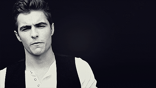 Dave Franco GIF. Gifs Filmsterren Dave franco Warm bodies 