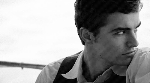 Dave Franco GIF. Gifs Filmsterren Dave franco Crackship Kristal riet 