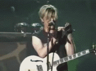 David Bowie GIF. Beroemdheden Artiesten Gifs David bowie De man die naar de aarde viel Thomas newton 