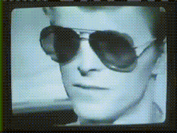 David Bowie GIF. Beroemdheden Artiesten Gifs David bowie Fotoset David bowie interview 