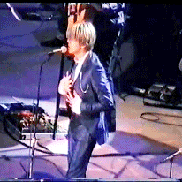 David Bowie GIF. Beroemdheden Artiesten Film Gifs David bowie &amp;#39;70 De man die naar de aarde viel Thomas newton 