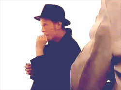 David Bowie GIF. Bioscoop Artiesten Zanger Gifs David bowie Rots Knal Mode &amp;amp; beauty Kunstenaar Musicus Gla 