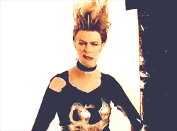 David Bowie GIF. Beroemdheden Artiesten Gifs David bowie 90s Fotoset Springen ze zeggen 