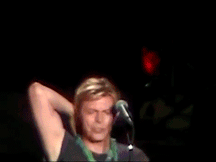 David Bowie GIF. Beroemdheden Artiesten Gifs David bowie De man die naar de aarde viel Seksuele frustratie Thomas newt 