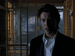 David Bowie GIF. Bioscoop Artiesten Bowie Gifs David bowie M &amp;#39;70 De man die naar de aarde viel 