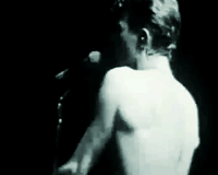 David Bowie GIF. Artiesten Zonnebril Gifs David bowie 90s 