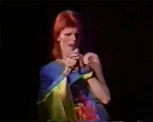 Beroemdheden Artiesten Gifs David bowie de man die naar de aarde viel thomas newton 