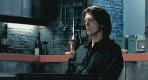 David Bowie GIF. Artiesten Gifs David bowie Muziekvideo Blue jean 