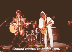 David Bowie GIF. Beroemdheden Artiesten Bowie Gifs David bowie 