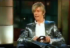 David Bowie GIF. Artiesten Zonnebril Gifs David bowie 90s 