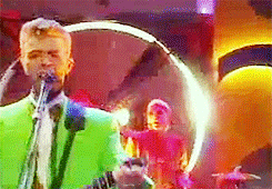 David Bowie GIF. Beroemdheden Artiesten Gifs David bowie Ander 