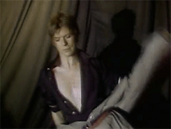 David Bowie GIF. Beroemdheden Artiesten Gifs David bowie Fotoset Muziekvideo Mick jagger Dansen in de straat 