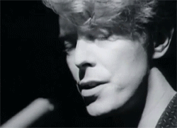 David Bowie GIF. Artiesten Gifs David bowie Tilda swinton 