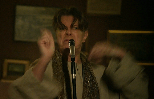 Beroemdheden Artiesten Gifs David bowie de man die naar de aarde viel seksuele frustratie thomas newt 