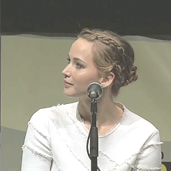 Jennifer Lawrence GIF. Beroemdheden X men Gifs Filmsterren Jennifer lawrence Mystiek Days of future past Sdcc Dagen toekomst 