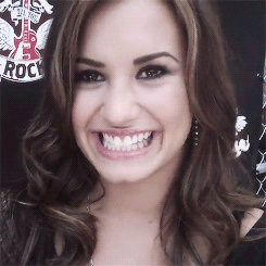 Britney Spears GIF. Artiesten Britney spears Demi lovato Tv Britney Gifs Glimlach De x factor Xfactor X facto 