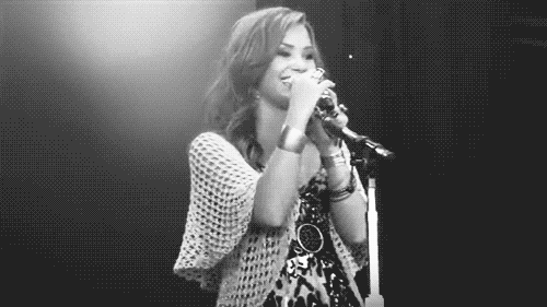 Artiesten demi Demi lovato Gifs Kelly rowland x factor x factor usa Simon Cowell Paulina Rubio 