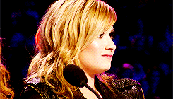 Kelly Rowland GIF. Dansen Artiesten Demi Demi lovato Gifs Kelly rowland De X factor X factor usa Simon cowell Dimon 
