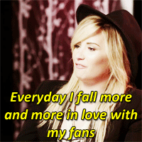 Britney Spears GIF. Artiesten Britney spears Demi lovato Tv Britney Gifs Glimlach De x factor Xfactor X facto 