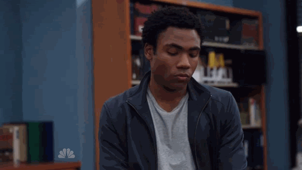 Donald Glover GIF. Gifs Filmsterren Donald glover Geschokt Plotselinge besef Community Troje 