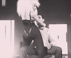 Rihanna GIF. Muziek Artiesten Rihanna Gifs 3 Knal Drake Whats my name 