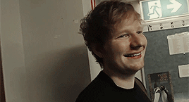 Ed Sheeran GIF. Artiesten Gifs Ed sheeran Glimlach Songtekst Schoonheid Schattige Geeft me liefde 