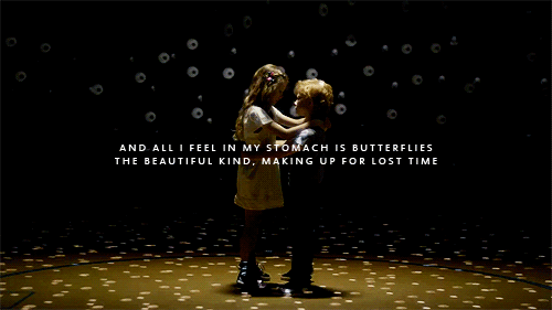 Ed Sheeran GIF. Artiesten Gifs Ed sheeran Kleine hobbel 