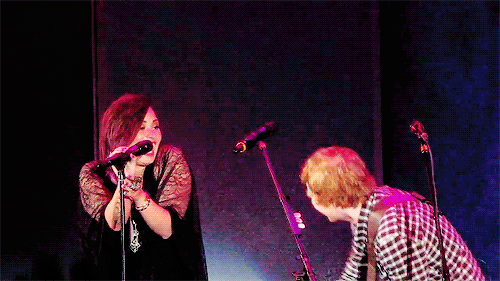Ed Sheeran GIF. Artiesten Gifs Ed sheeran Songtekst Lego huis 