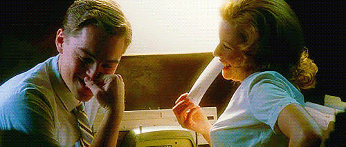 Elizabeth Banks GIF. Gifs Filmsterren Elizabeth banks Beschaamd Verleden Emily browning De ongenode 