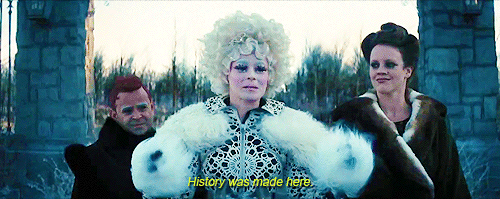 Elizabeth Banks GIF. Gifs Filmsterren Elizabeth banks Cf Vuur vatten Effie trinket 