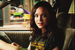 Ellen Page GIF. Gifs Filmsterren Ellen page Ophalen Schouderophalend Hard candy 