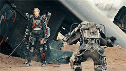 Tom Cruise GIF. Bioscoop Gifs Filmsterren Tom cruise  Filmedit Alle Emily blunt Edge of tomorrow Live sterven repeat 