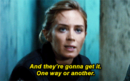 Tom Cruise GIF. Gifs Filmsterren Tom cruise Emily blunt Edge of tomorrow Live sterven repeat Rita vrataski 