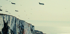 Tom Cruise GIF. Gifs Filmsterren Tom cruise Emily blunt Doug liman De rand van morgen Mv2015 