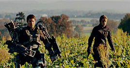 Tom Cruise GIF. Gifs Filmsterren Tom cruise Emily blunt Edge of tomorrow 