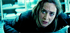 Tom Cruise GIF. Gifs Filmsterren Tom cruise 2014 Emily blunt Edge of tomorrow Engel van verdun William kooi Rita stee 
