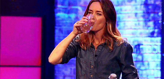 Tom Cruise GIF. Bioscoop Film Gifs Filmsterren Tom cruise Emily blunt Edge of tomorrow Doug liman Cinematografie Dio 