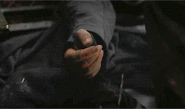 Tom Cruise GIF. Film Gifs Filmsterren Tom cruise Alles Emily blunt Edge of tomorrow Live sterven repeat Rita vrataski 