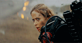 Tom Cruise GIF. Gifs Filmsterren Tom cruise Emily blunt Edge of tomorrow 