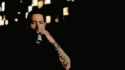 Eminem GIF. Artiesten Eminem Gifs Photoset Honourinrevenge Paulwelsey 