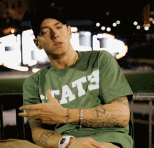 Eminem GIF. Artiesten Eminem Rihanna Gifs The monster 