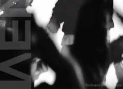 Eminem GIF. Artiesten Eminem Rihanna Gifs The monster 