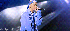 Rihanna GIF. Artiesten Eminem Rihanna Gifs The monster Slim shady Shadysstuff 