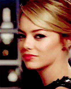 Emma Stone GIF. Gifs Filmsterren Emma stone Revlon 