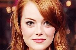 Emma Stone GIF. Film Easy a Gifs Filmsterren Emma stone Saluut 