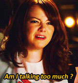 Emma Stone GIF. Gifs Filmsterren Emma stone Onhandig Nerveus Glimlachen Pratend 