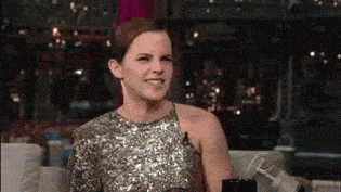 Emma Watson GIF. Interview Emma watson Gifs Filmsterren 