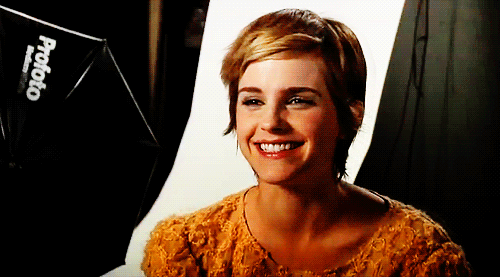 Emma Watson GIF. Emma watson Gifs Filmsterren Fashion &amp;amp; beauty 