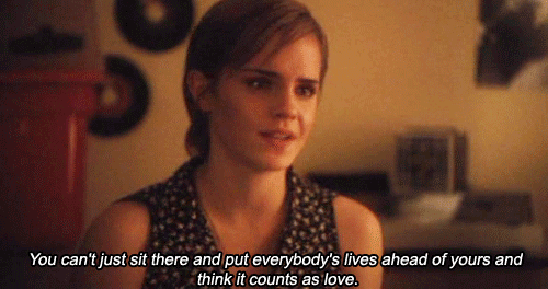 Emma Watson GIF. Interview Beroemdheden Emma watson Gifs Filmsterren 